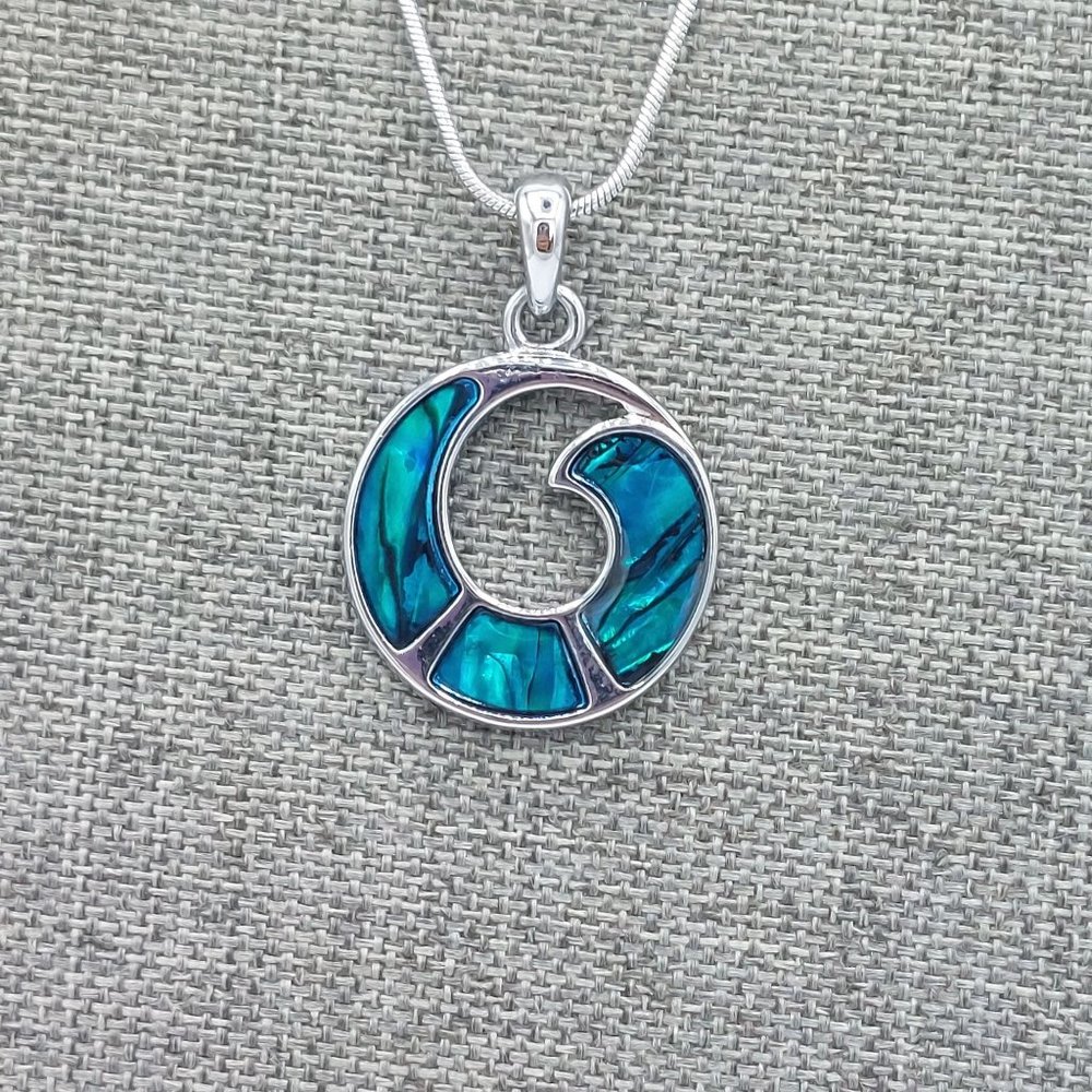 Blue Abalone Shell Swish Wave Curl Pendant Silver Toned Chain 18" Mother of Pear